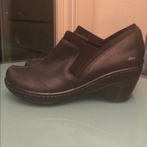 JBU fashionable clogs 8.5 NWOT